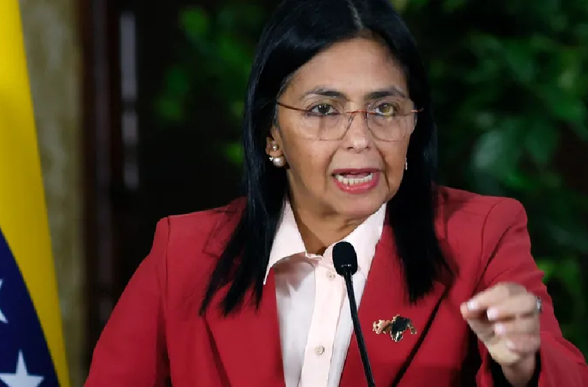  نائبة رئيس النظام الفنزويلي تطالب بـ “دليل على حياة” نيكولاس مادورو