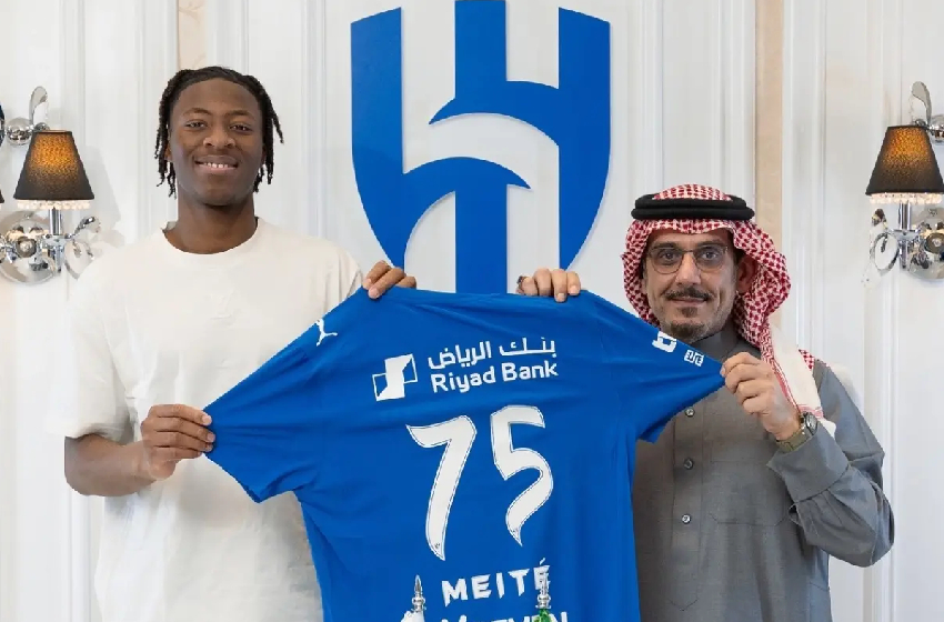 القدم. الهلال السعودي يضم الفرنسي ميتيه لتعزيز هجومه